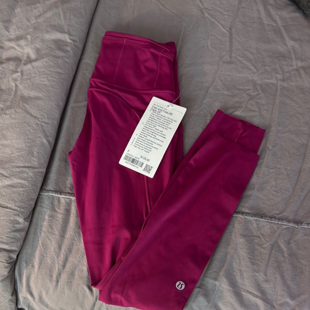 Lululemon Athletica Magenta Leggings Fast and Free HR